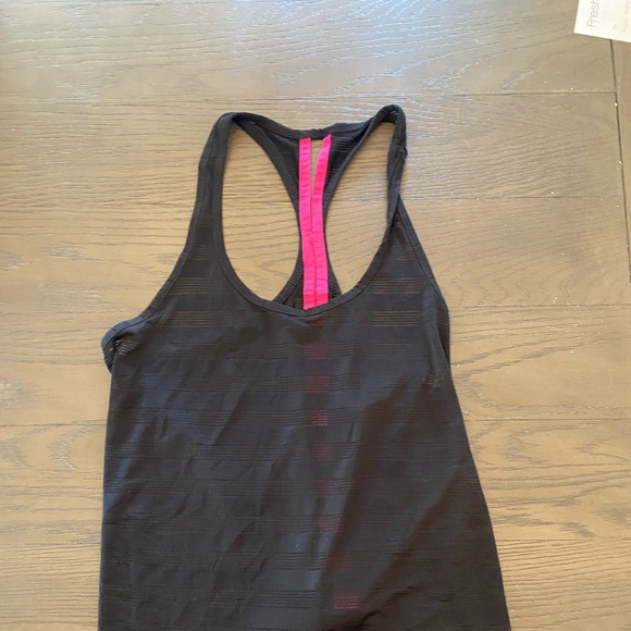 3 for $20! Gym tank - Picture 1 of 1